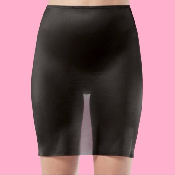 🆕💕SPANX Skinny Britches Sheer Shaping Power Skort • Small • BLACK • SUPER RARE!